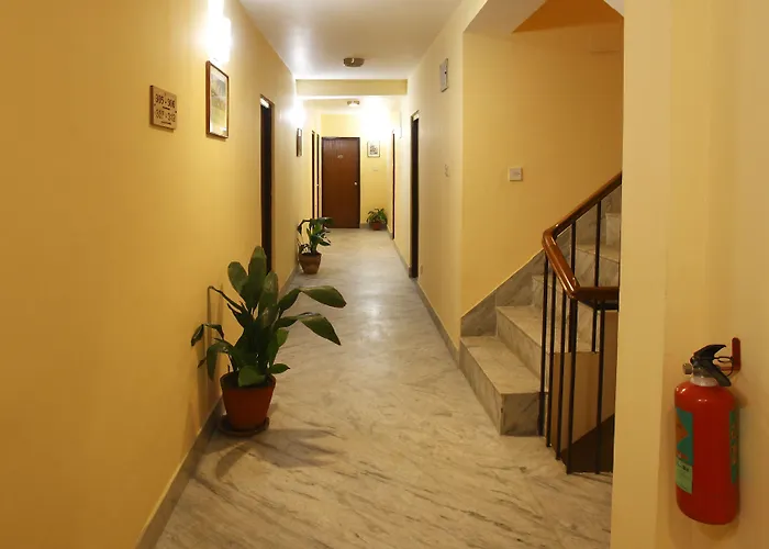 Royal Astoria 3*