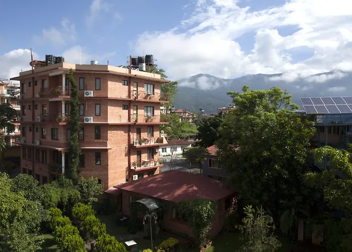 Royal Astoria 3*