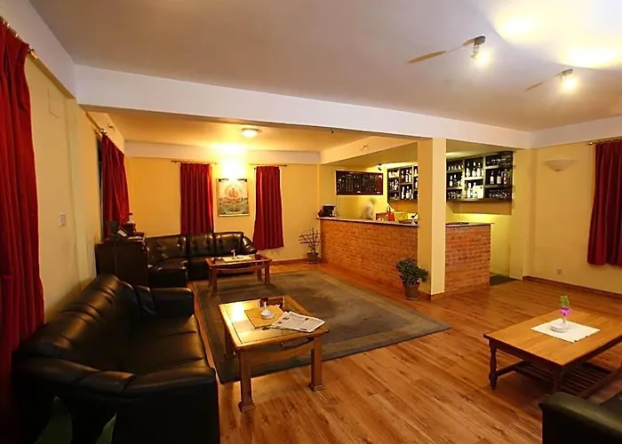 Royal Astoria 3*