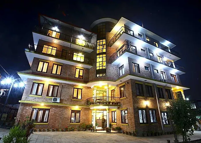 Hotel Royal Astoria 3*